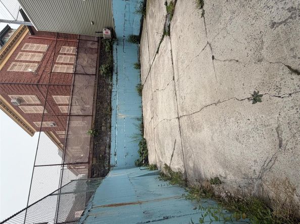3451 Leavitt Street 3B, Flushing NY 11354