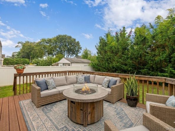 320 Aster Road, West Islip NY 11795