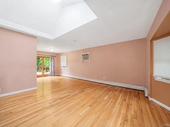11 Radio Avenue, Miller Place NY 11764