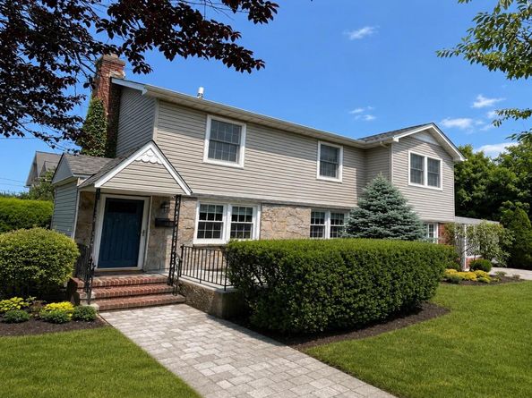 50 Eweler Avenue, Floral Park NY 11001