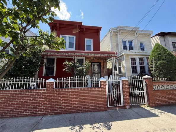 102-08 39th Avenue, Corona NY 11368