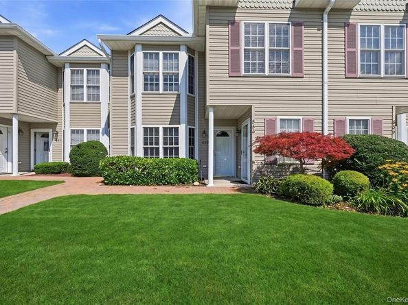859 Verona Drive, Melville NY 11747