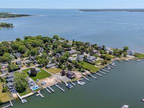 81 Beach Road, Aquebogue NY 11901