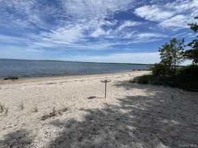 81 Beach Road, Aquebogue NY 11901
