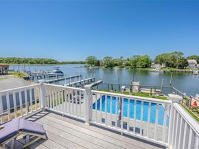 81 Beach Road, Aquebogue NY 11901