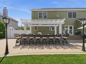 27 Davison Place, Rockville Centre NY 11570