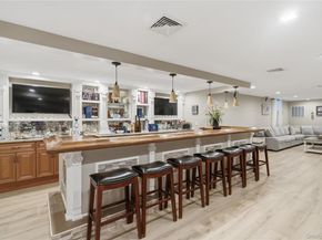 27 Davison Place, Rockville Centre NY 11570