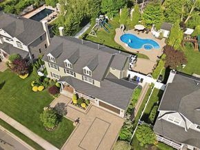 27 Davison Place, Rockville Centre NY 11570