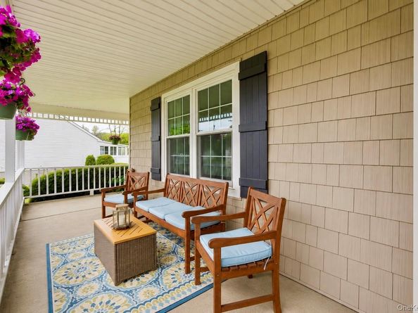 6 Lea Avenue, Manorville NY 11949