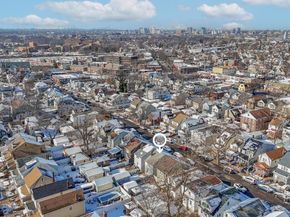 19028 118th Avenue, Saint Albans NY 11412