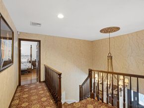 119 Plainview Road, Woodbury NY 11797
