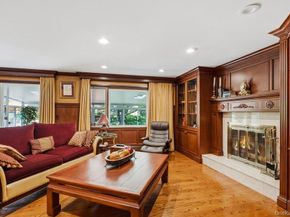 119 Plainview Road, Woodbury NY 11797