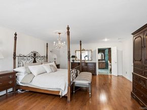 119 Plainview Road, Woodbury NY 11797