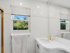 119 Plainview Road, Woodbury NY 11797