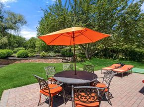 119 Plainview Road, Woodbury NY 11797
