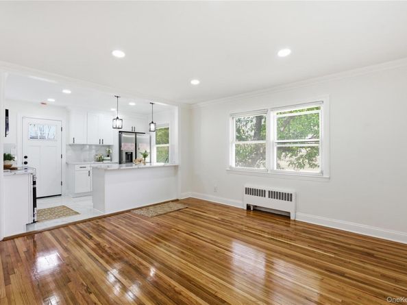 646 Macon Place, Uniondale NY 11553