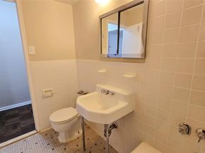 8900 170 Street 1N, Jamaica NY 11432
