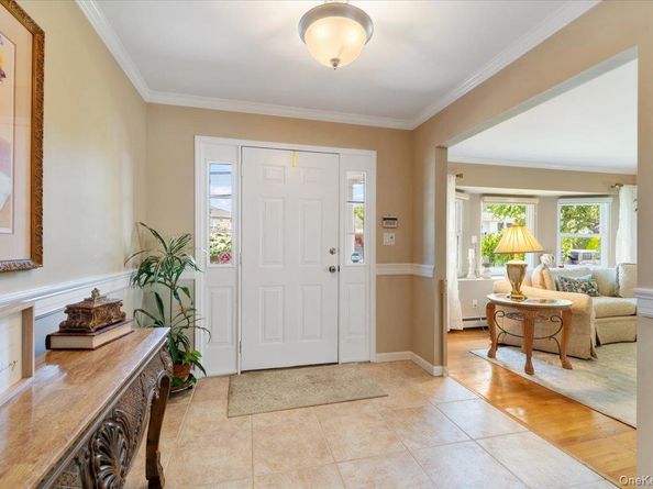 2442 6th Avenue, East Meadow NY 11554