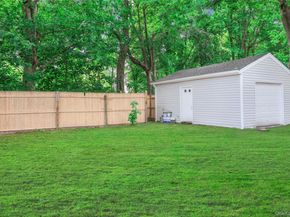 266 Station Road, Bellport NY 11713