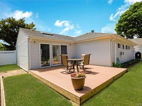 2316 Poe Court, Seaford NY 11783