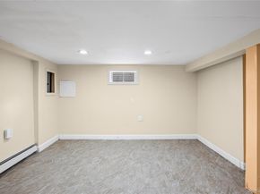 85 Todd Road, Valley Stream NY 11580