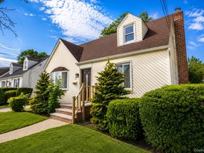 85 Todd Road, Valley Stream NY 11580