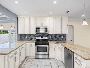 85 Todd Road, Valley Stream NY 11580