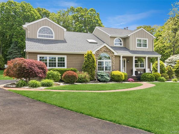 42 Adelia Path, Jamesport NY 11901
