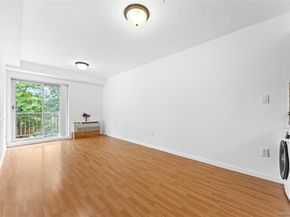 71-33 162nd Street 3F, Fresh Meadows NY 11365