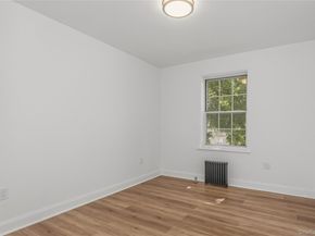 51-34 30 Avenue E2, Woodside NY 11377
