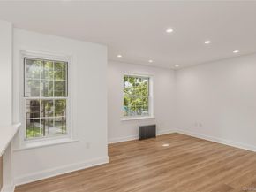 51-34 30 Avenue E2, Woodside NY 11377