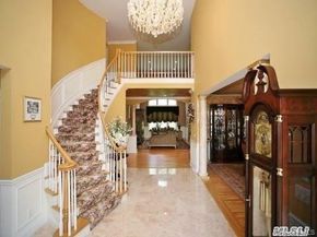 47 Pembroke Drive, Glen Cove NY 11542