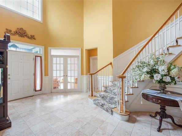 47 Pembroke Drive, Glen Cove NY 11542