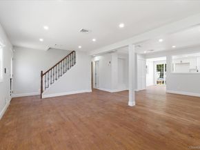 27 New Avenue, Wyandanch NY 11798