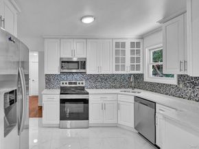 9 Taft Court, Deer Park NY 11729