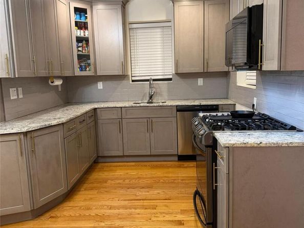 20507 Murdock Avenue, Saint Albans NY 11412