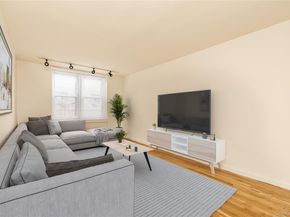 31-85 Crescent Street 2nd, Astoria NY 11106