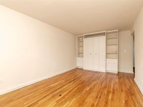 31-85 Crescent Street 2nd, Astoria NY 11106