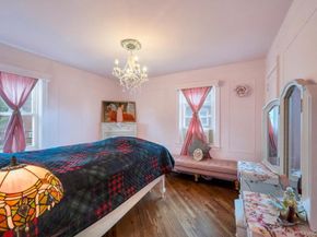 65 Bixley Heath, Lynbrook NY 11563