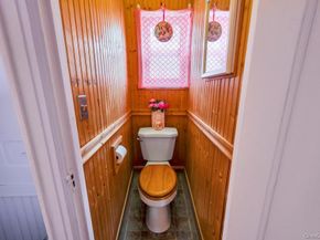 65 Bixley Heath, Lynbrook NY 11563