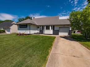31 Pickwick Drive, Commack NY 11725