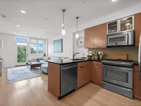 2519 35th Street 4C, Astoria NY 11103