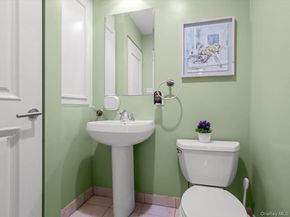 2519 35th Street 4C, Astoria NY 11103