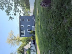 43 Bethpage Road, Copiague NY 11726