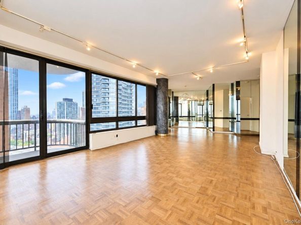 167 E 61st Street 28E, New York (Manhattan) NY 10065