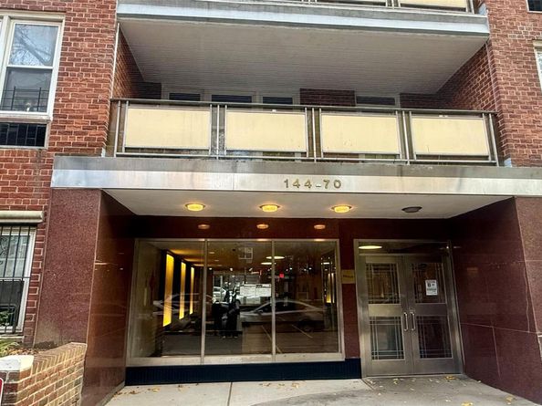 144-70 41st Avenue 6E, Flushing NY 11355