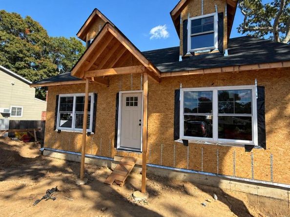 45 Leicester Avenue, Ronkonkoma NY 11779