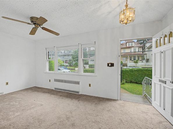 40 Dewey Avenue, New Rochelle NY 10801