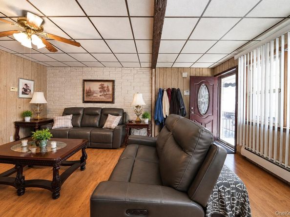 6149 62nd Avenue, Middle Village NY 11379