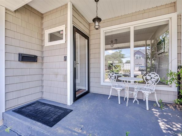 3251 Neptune Avenue, Oceanside NY 11572
